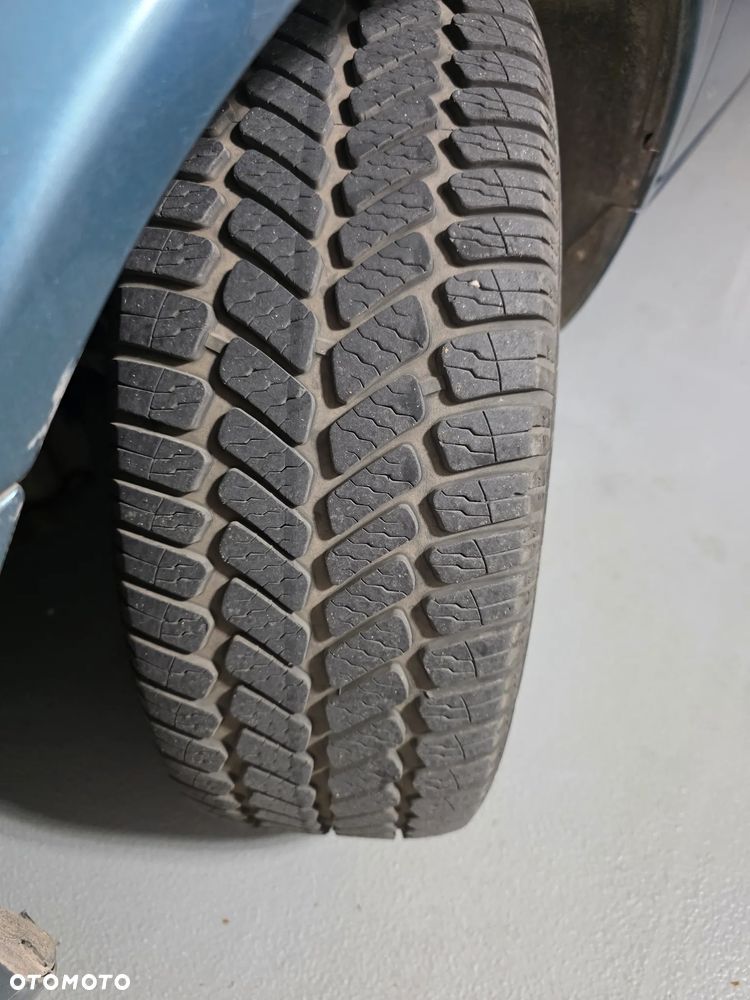 Nissan Primera Traveller 1.8 visia - 26