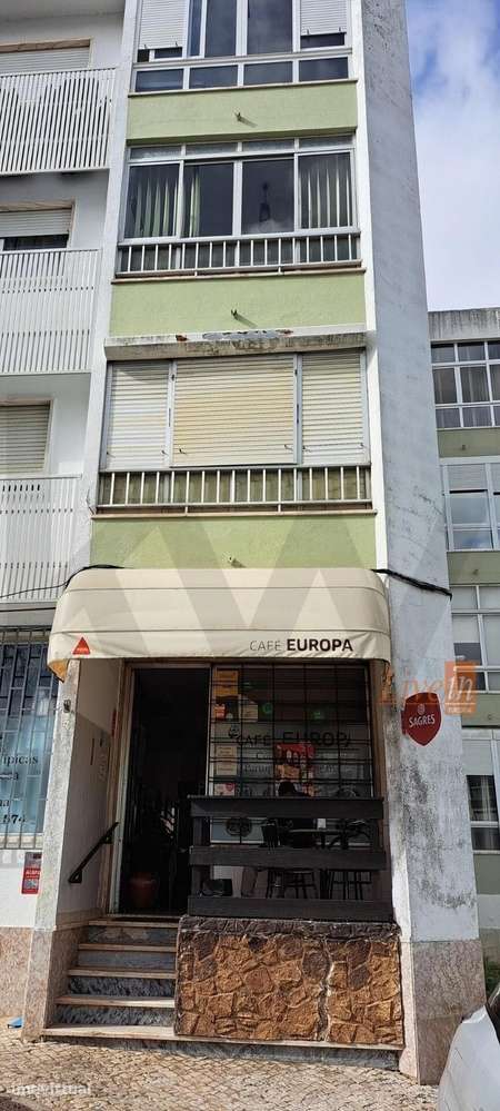 Loja com Restaurante Equipado | Possibilidade de Reconversão em Habita - Grande imagem: 3/5