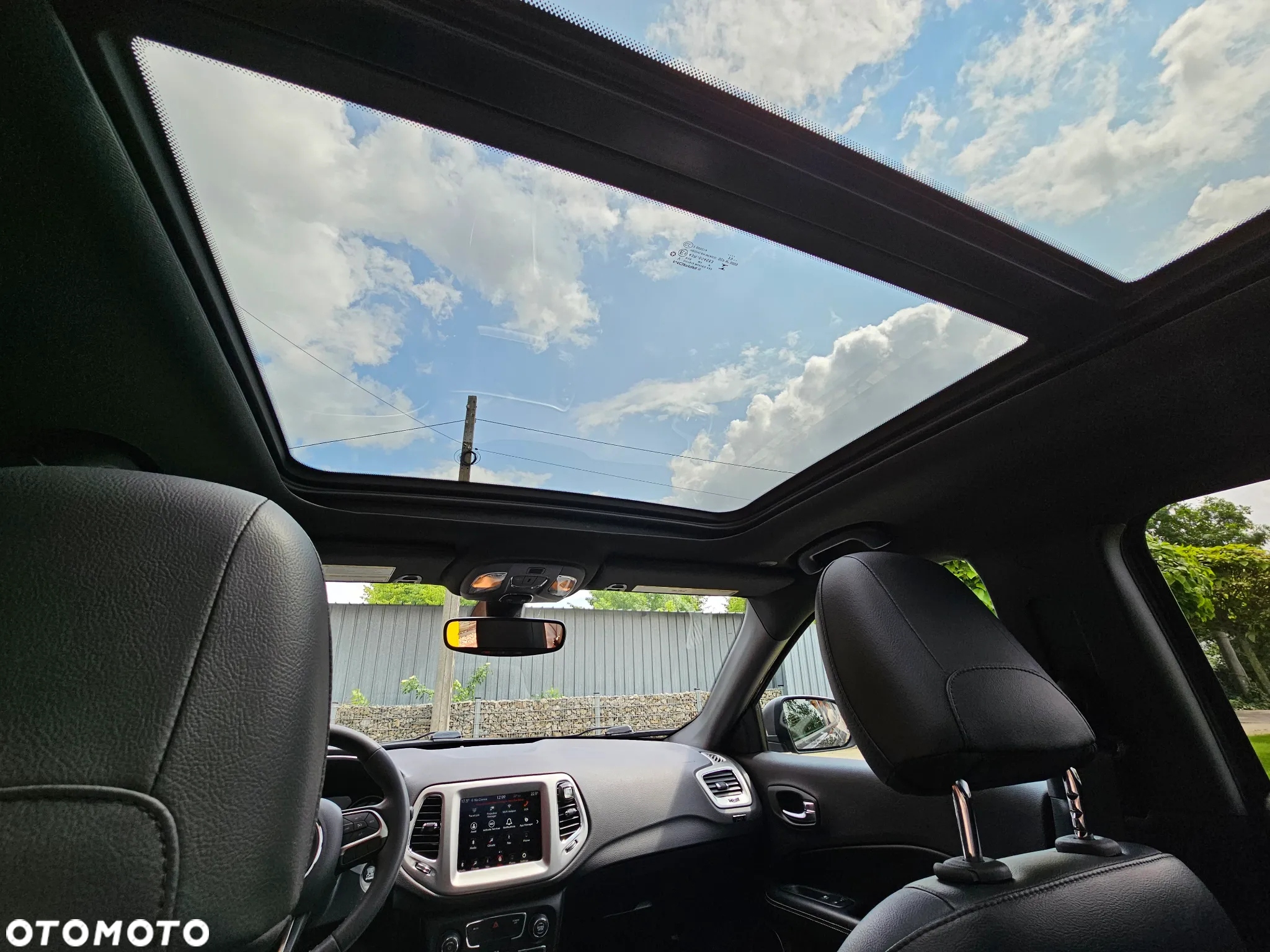 Jeep Compass - 34