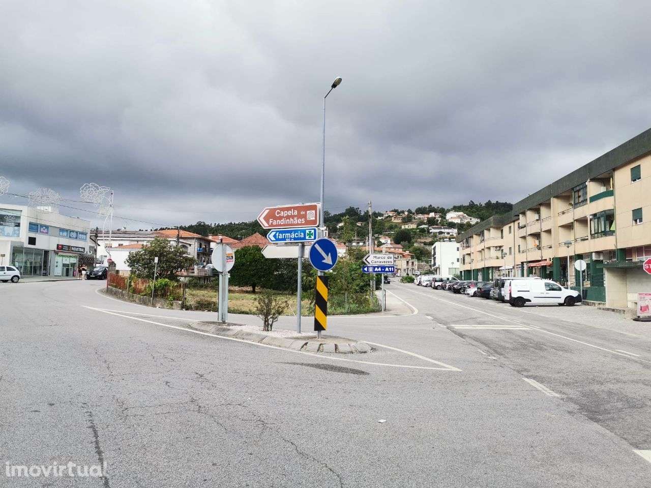 Terreno para construção à venda no «coração» de Penha Longa - Grande imagem: 3/10