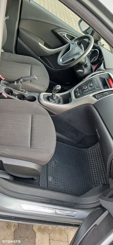 Opel Astra 1.6 Enjoy - 9