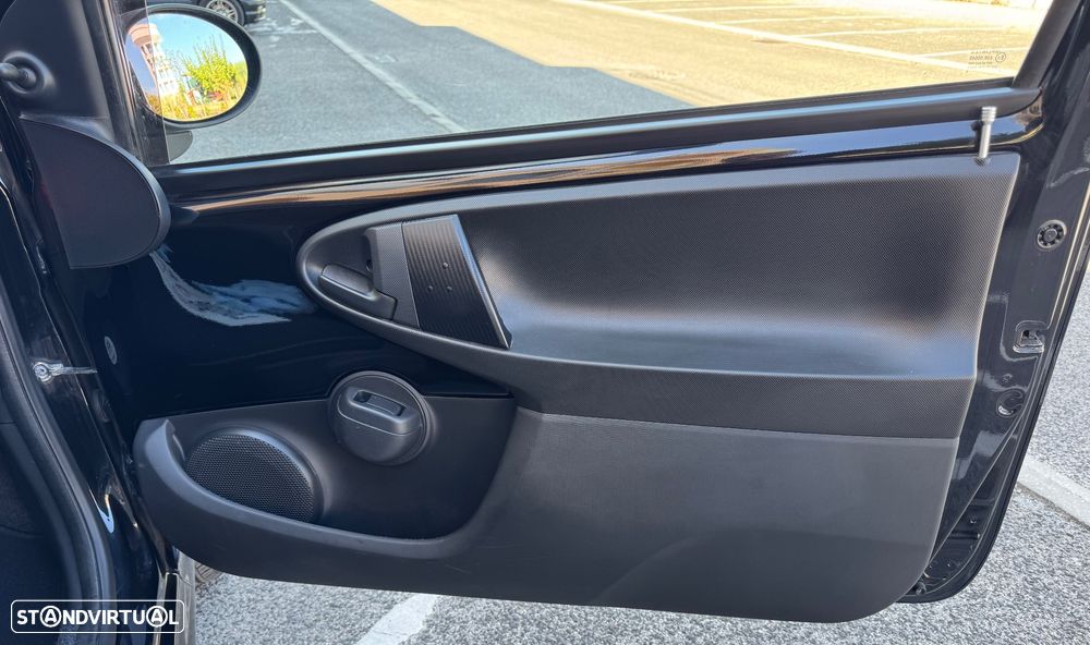 Peugeot 107 1.0 Active - 25