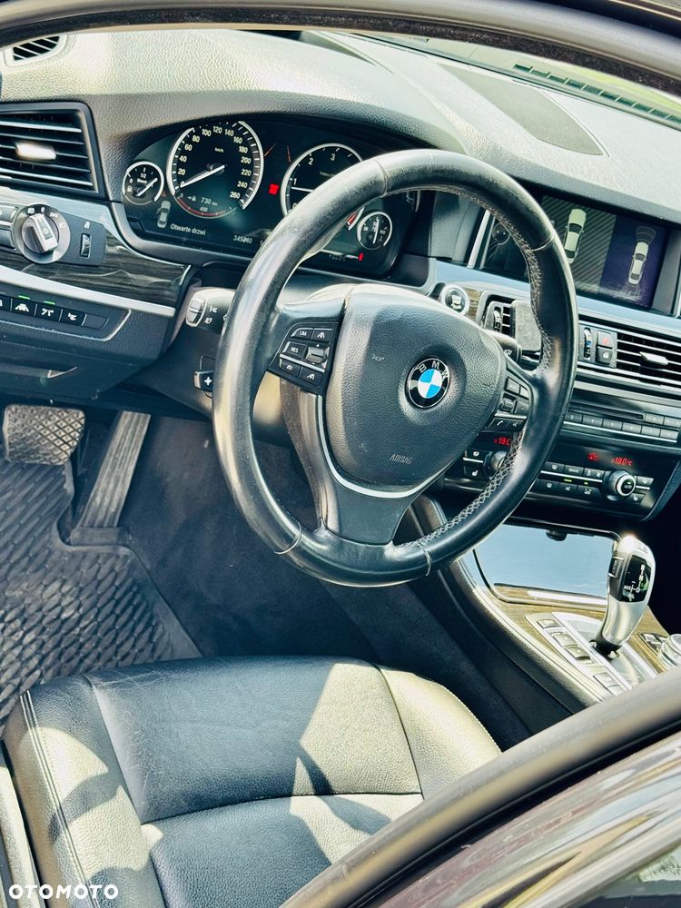 BMW Seria 5 520d xDrive Luxury Line - 15