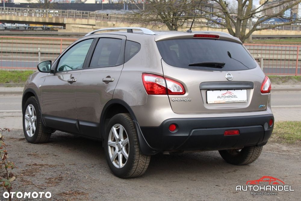Nissan Qashqai - 4