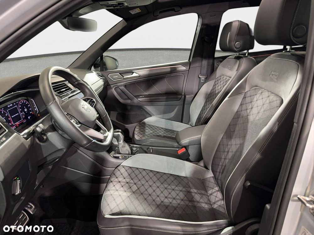 Volkswagen Tiguan - 13