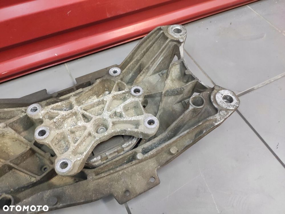 AUDI A7 4G LIFT 3.0 TDI PODPORA ŁAPA PODUSZKA SKRZYNI BIEGÓW ORYGINAŁ - 2