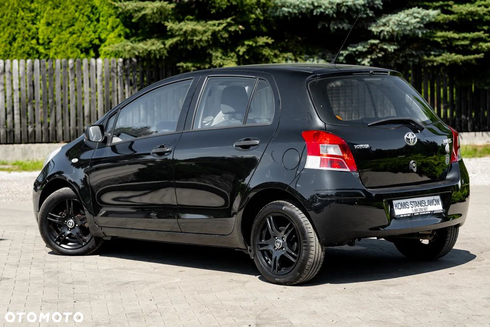 Toyota Yaris 1.33 VVT-i Executive - 14