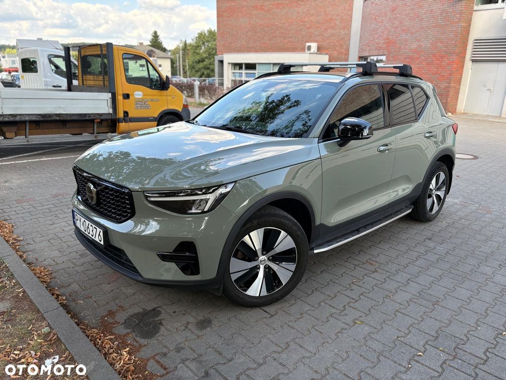 Volvo XC 40 B3 Plus Dark - 1