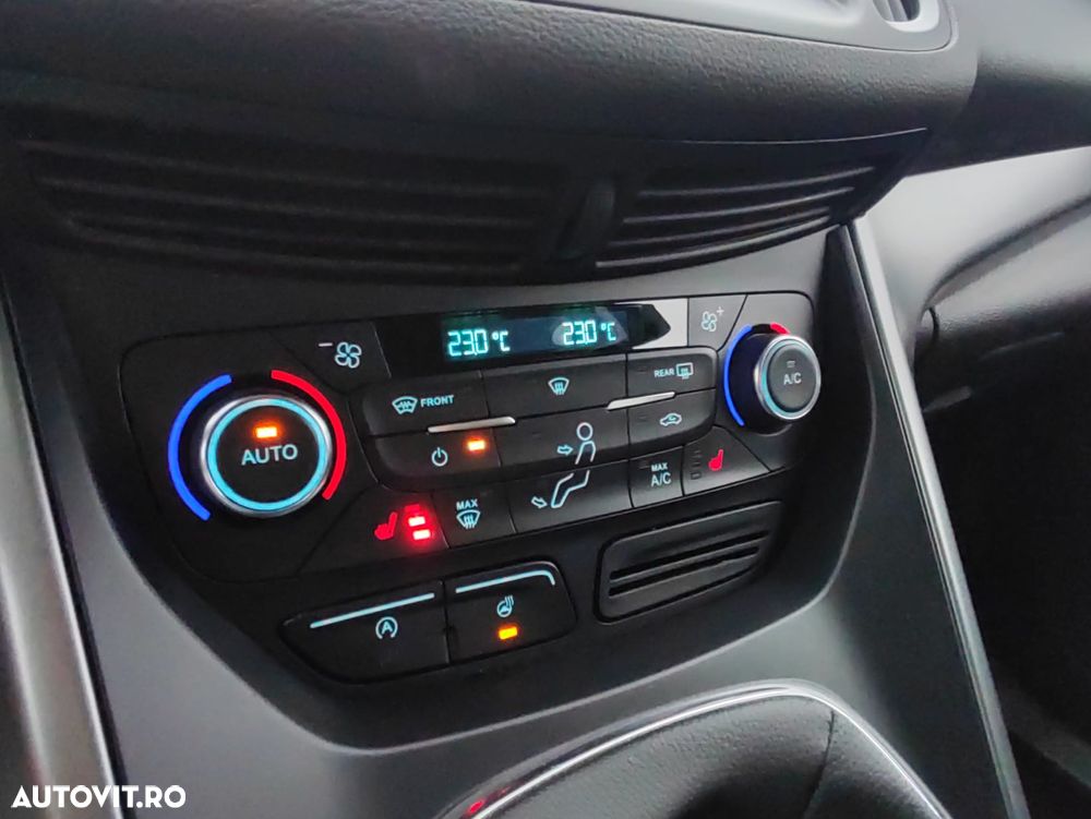 Ford Kuga 1.5 EcoBoost 2x4 Titanium - 19