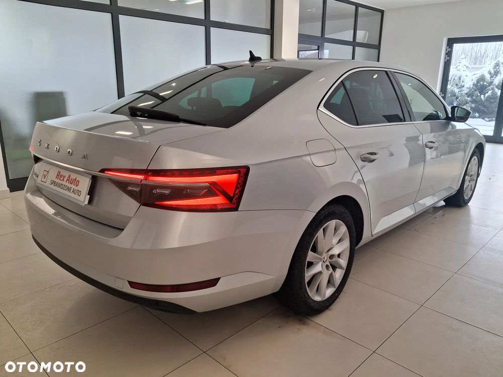 Skoda Superb 1.5 TSI Ambition DSG - 8
