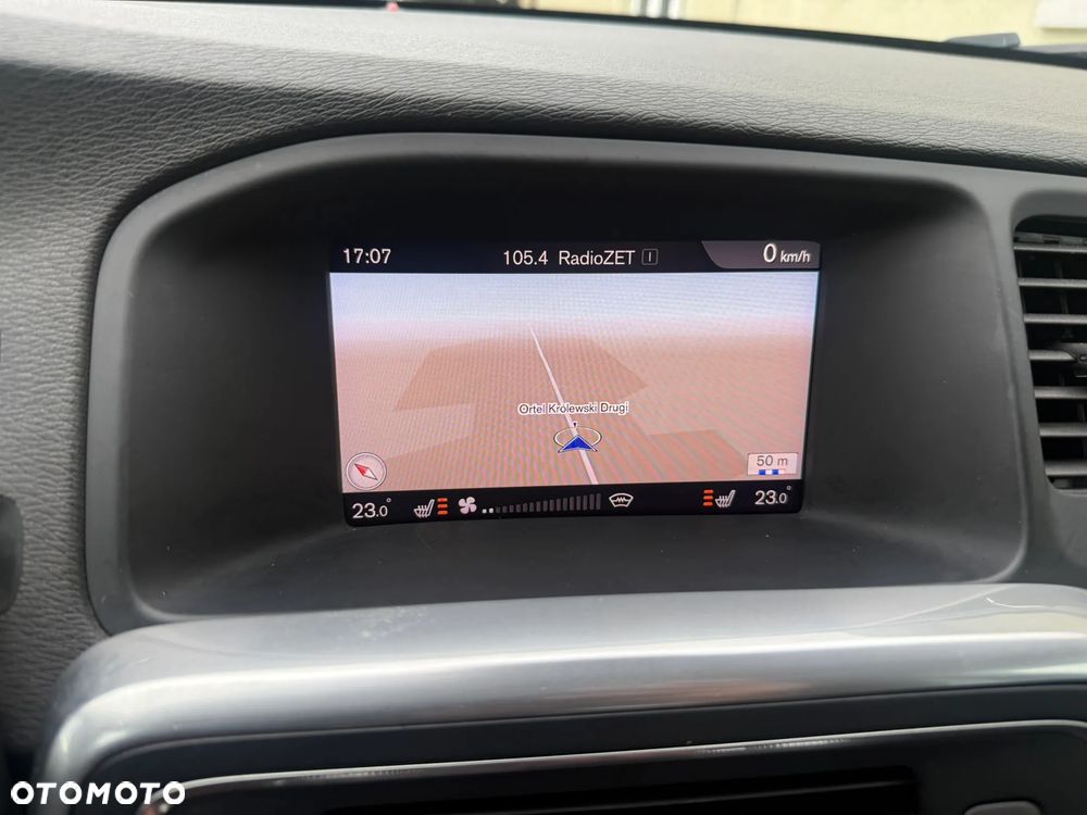 Volvo V60 D4 Momentum - 10