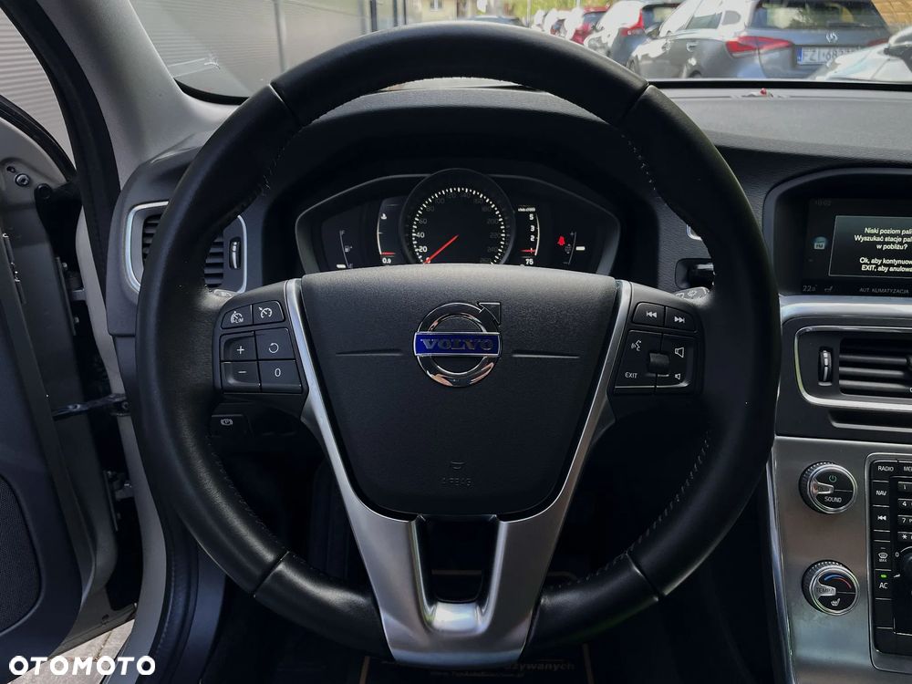 Volvo V60 D2 Momentum - 20
