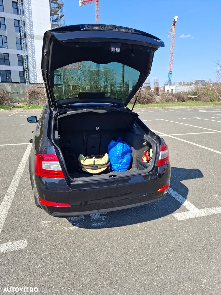 Skoda Octavia 1.6 TDI ELEGANCE - 17