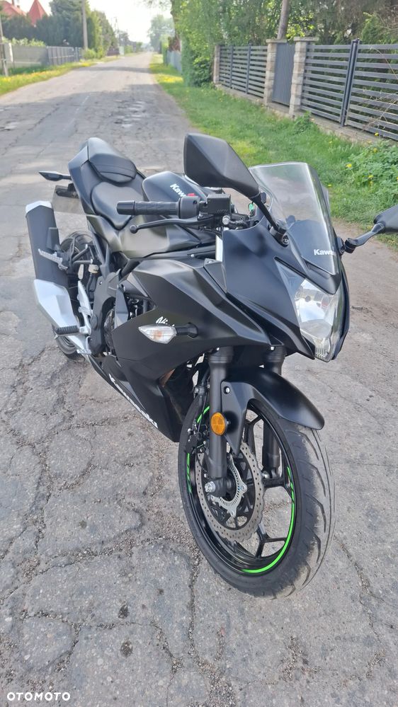Kawasaki Ninja - 12