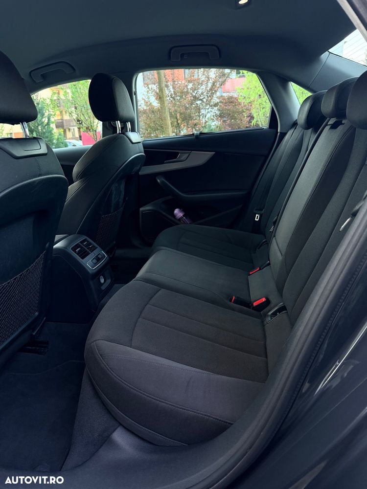Audi A4 2.0 TDI ultra S tronic - 3