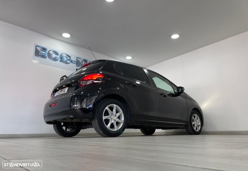 Peugeot 208 1.2 PureTech Style - 17