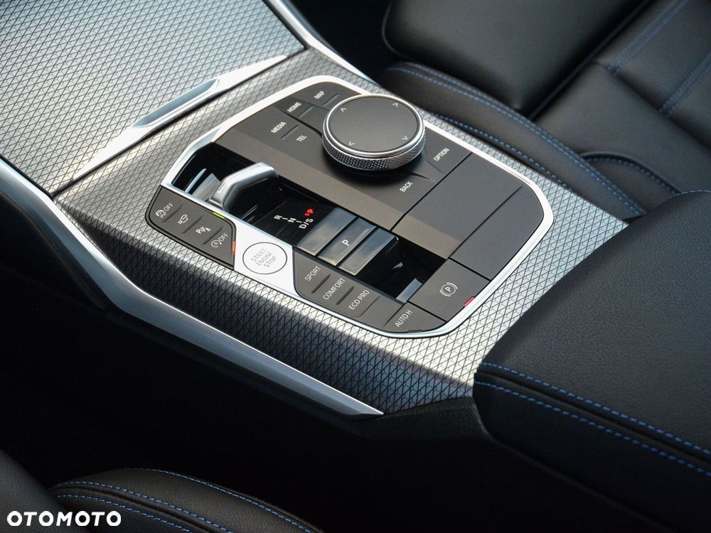 BMW Seria 3 - 26