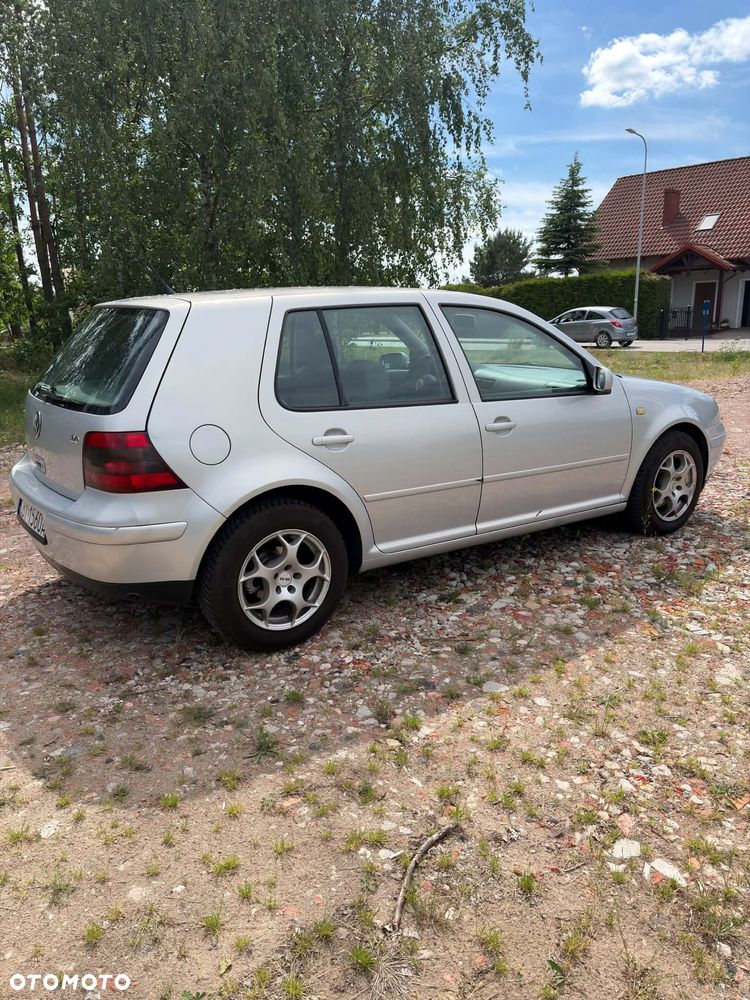 Volkswagen Golf 2.0 Highline - 5