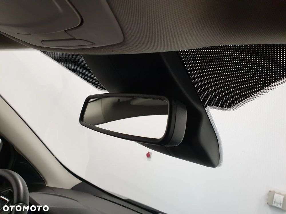 Ford Kuga - 26