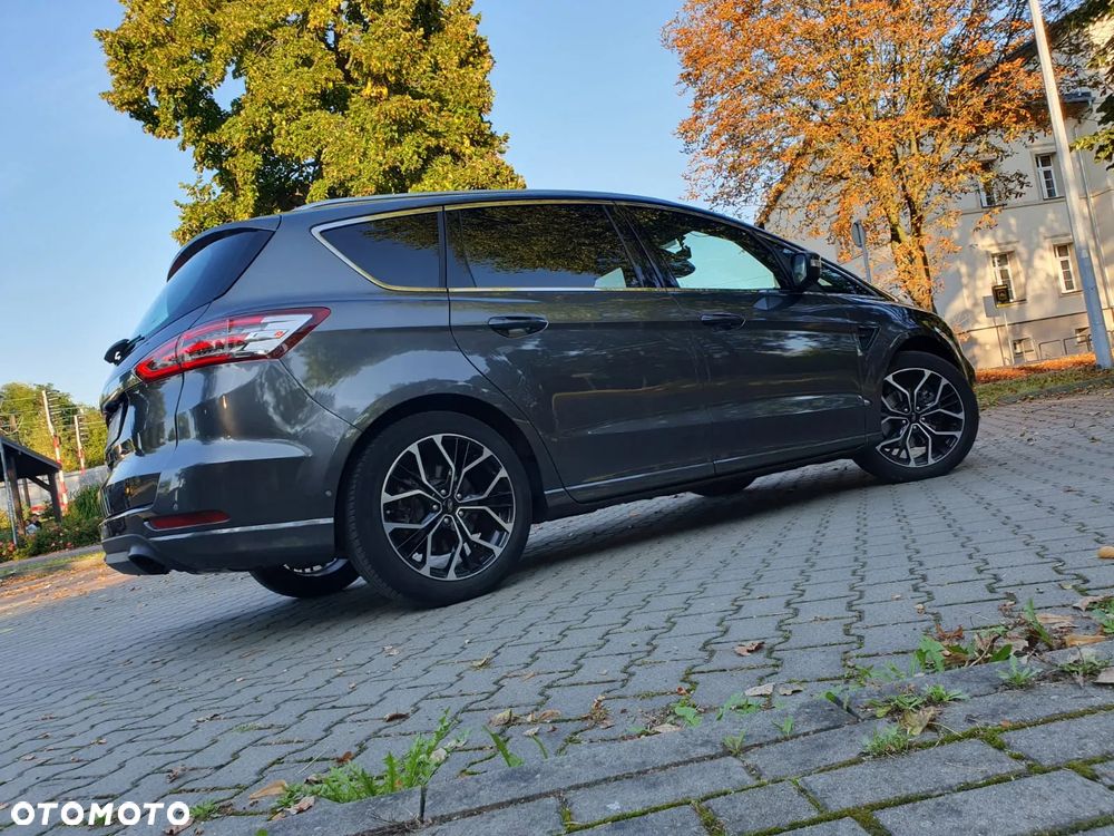 Ford S-Max - 19