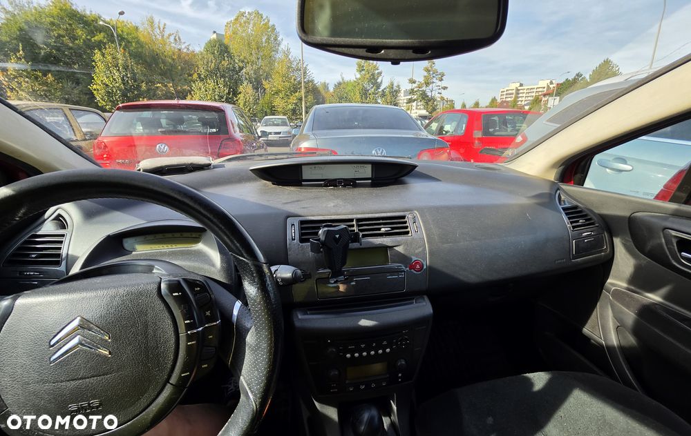 Citroën C4 2.0 16V Exclusive - 8