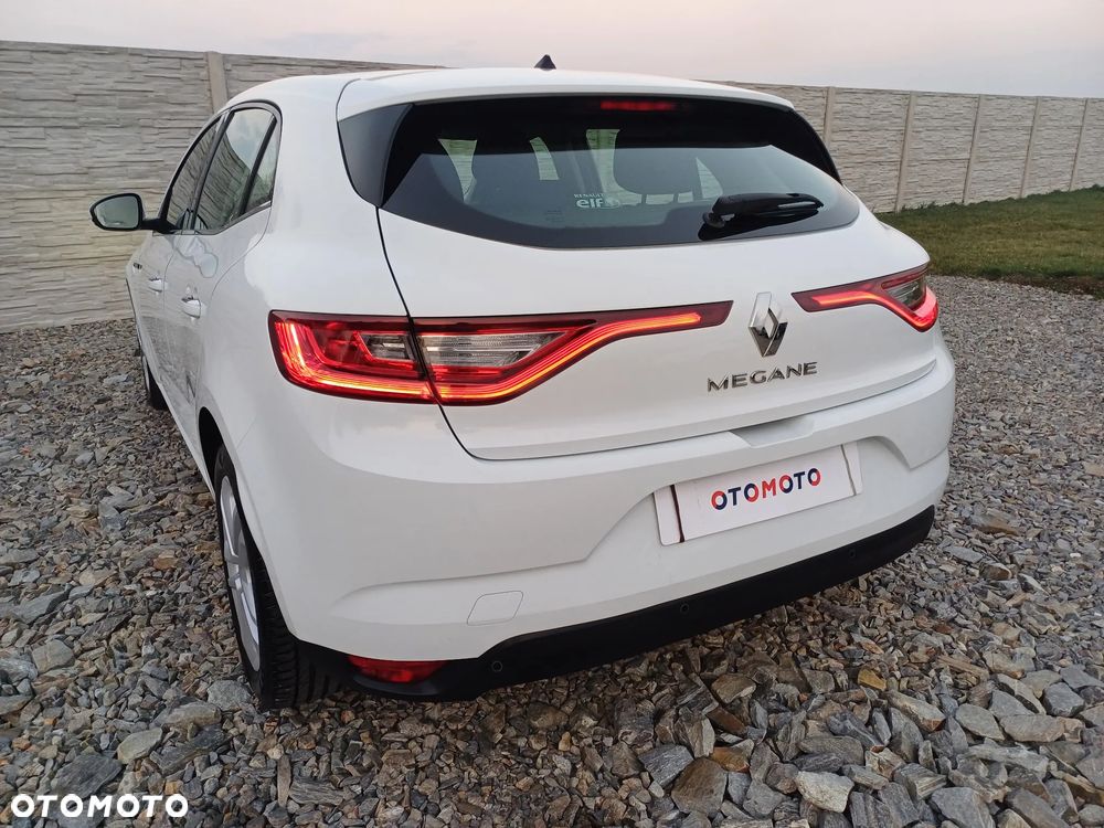 Renault Megane 1.5 Blue dCi Intens - 9