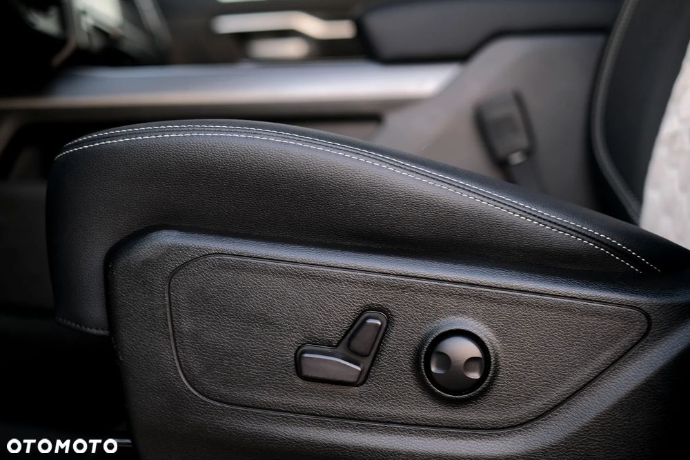 RAM 1500 5.7 Crew Cab Bighorn - 6
