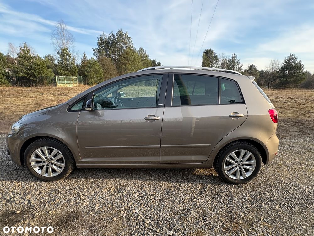 Volkswagen Golf Plus 1.6 TDI BlueMot Comfortline - 4