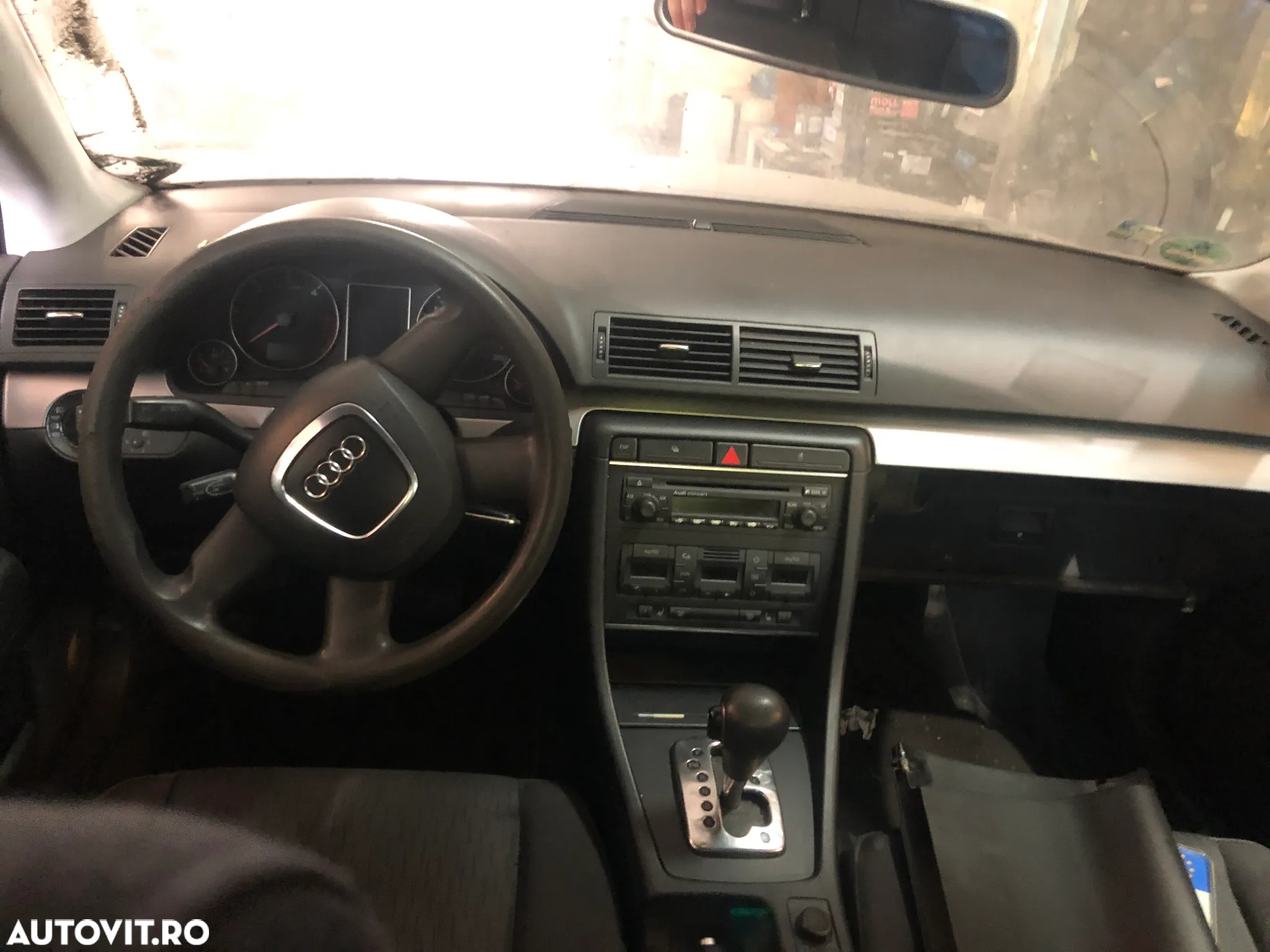 Dezmembrez Audi A4 B7 break 2.0 automat albastru 2006 - 5