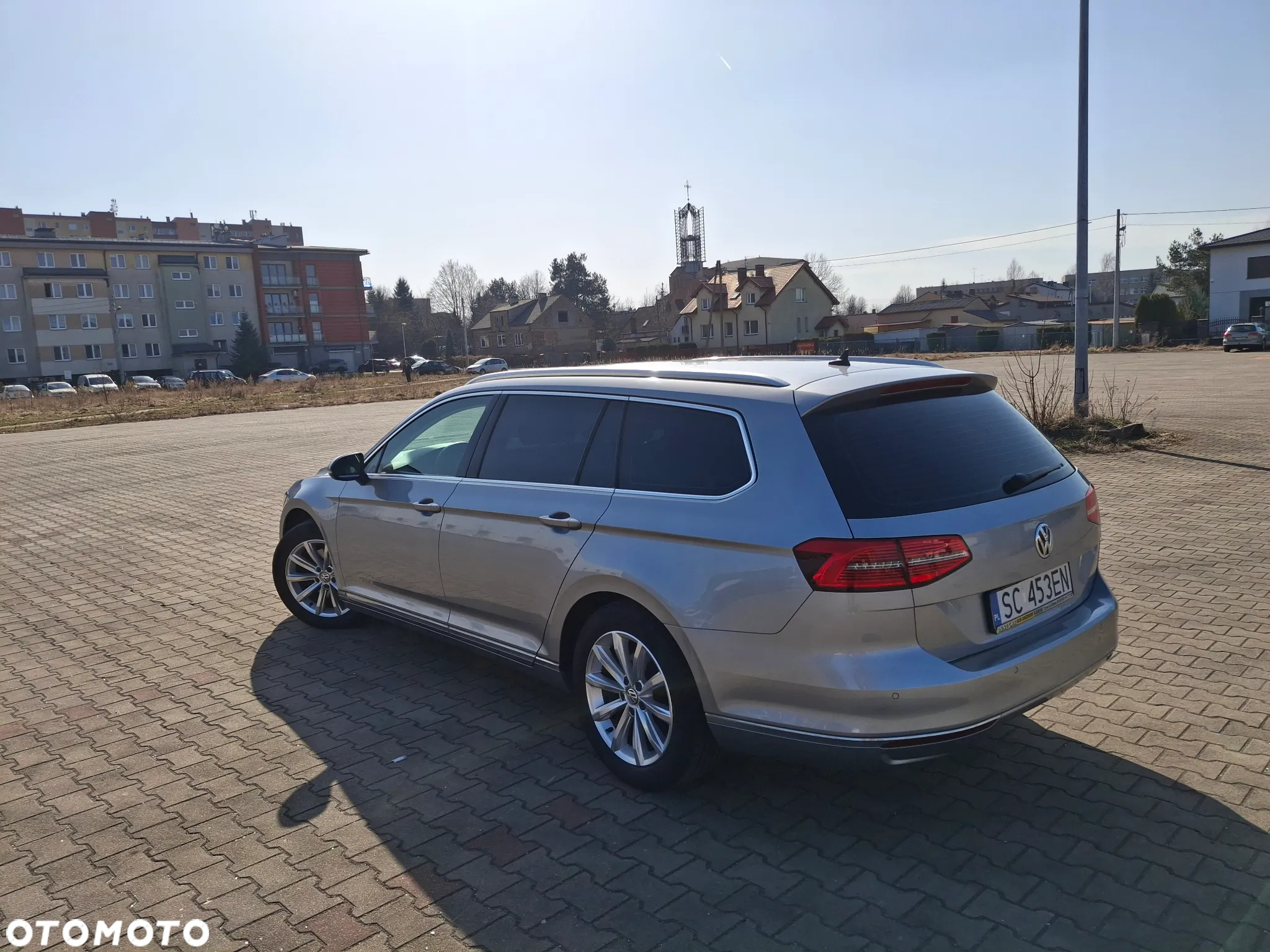 Volkswagen Passat 1.6 TDI BMT Comfortline - 11