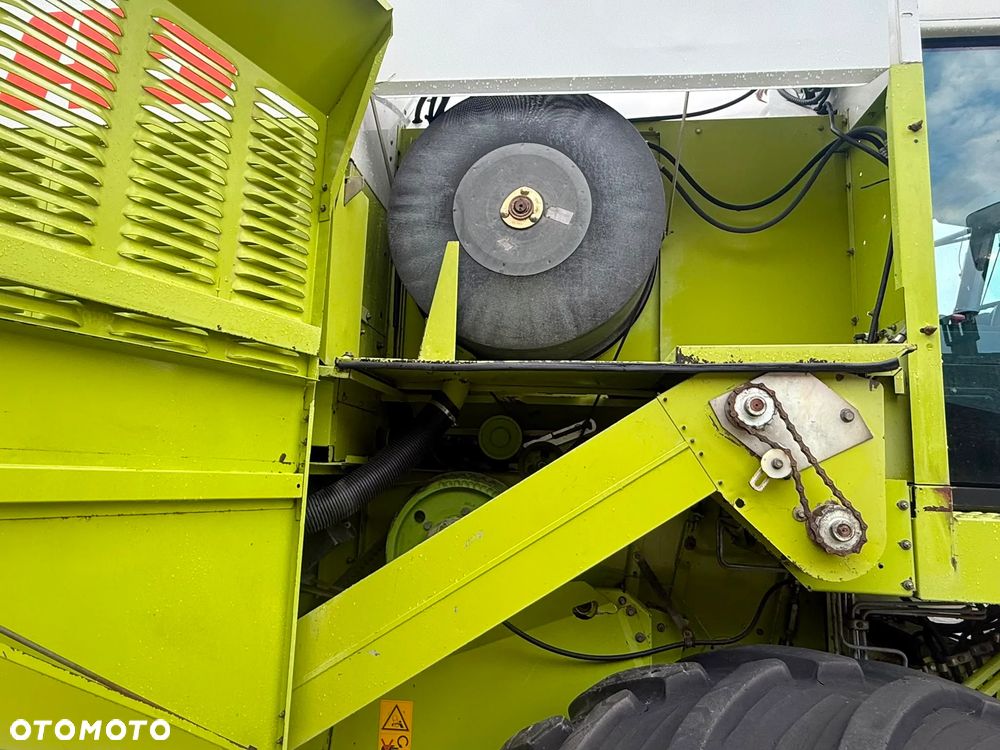 Claas Mega 208 II - 10
