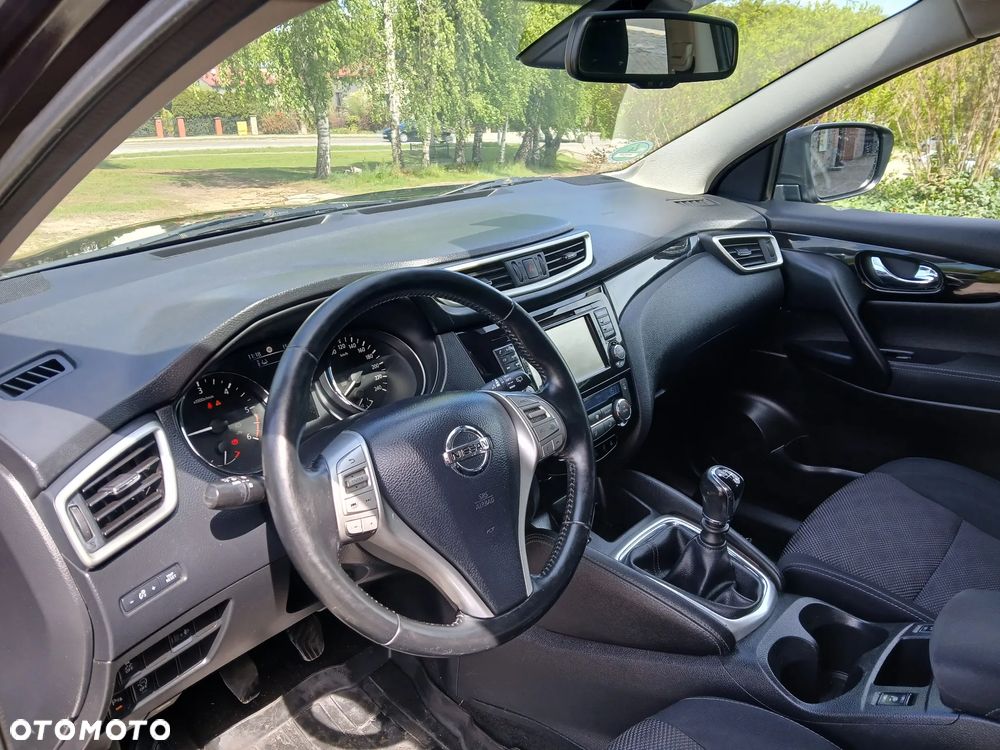 Nissan Qashqai 1.5 dCi N-Connecta - 10