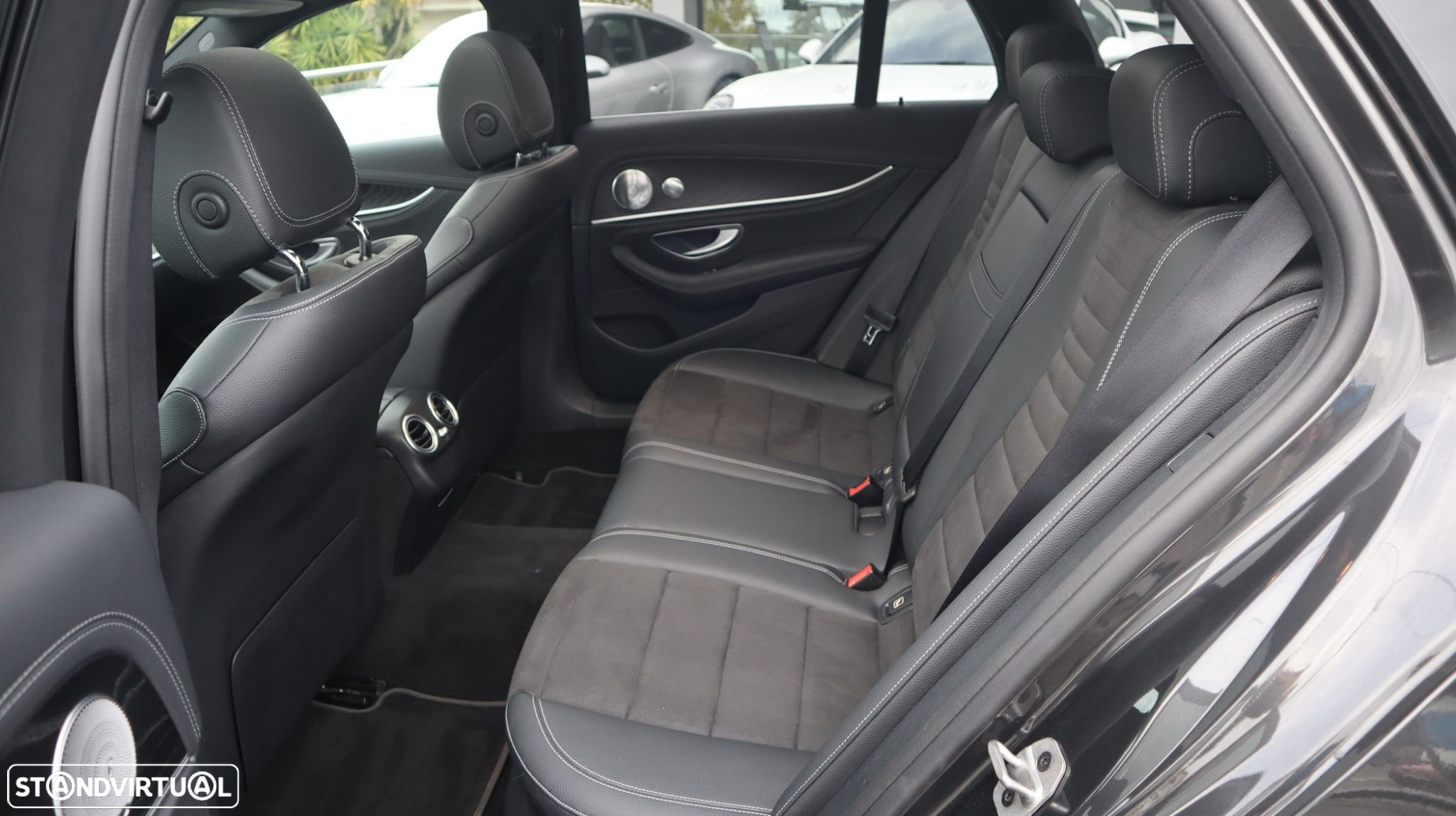 Mercedes-Benz E 300 de AMG Line - 28