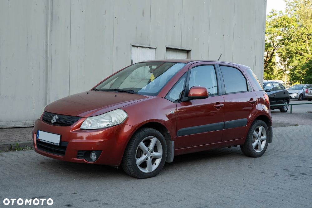 Suzuki SX4 - 1