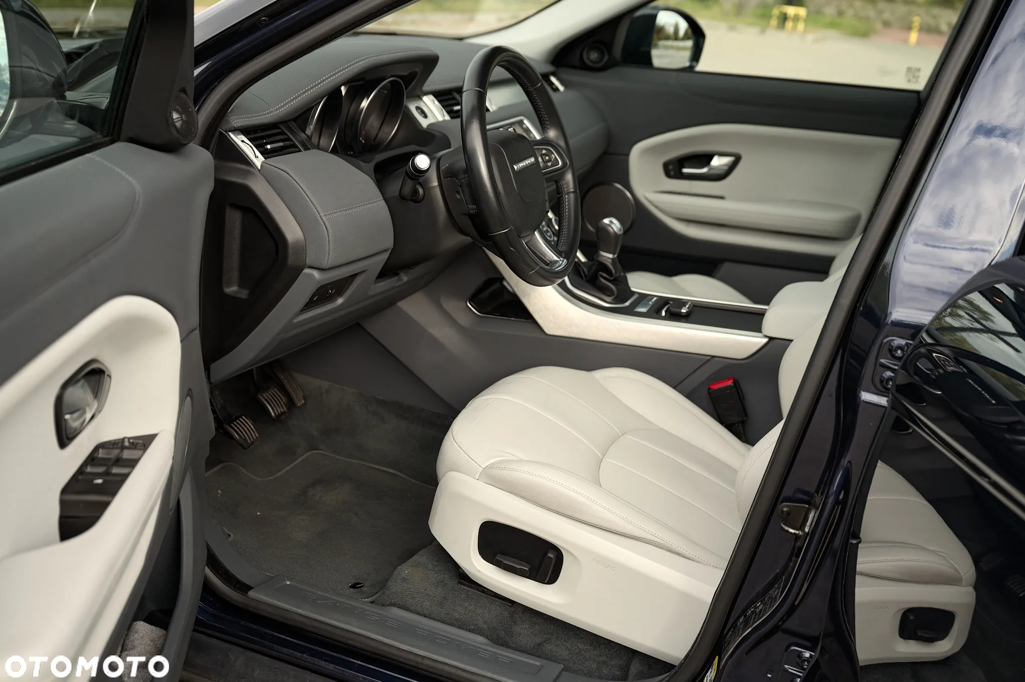 Land Rover Range Rover Evoque 2.0eD4 SE Dynamic Special Edition - 28