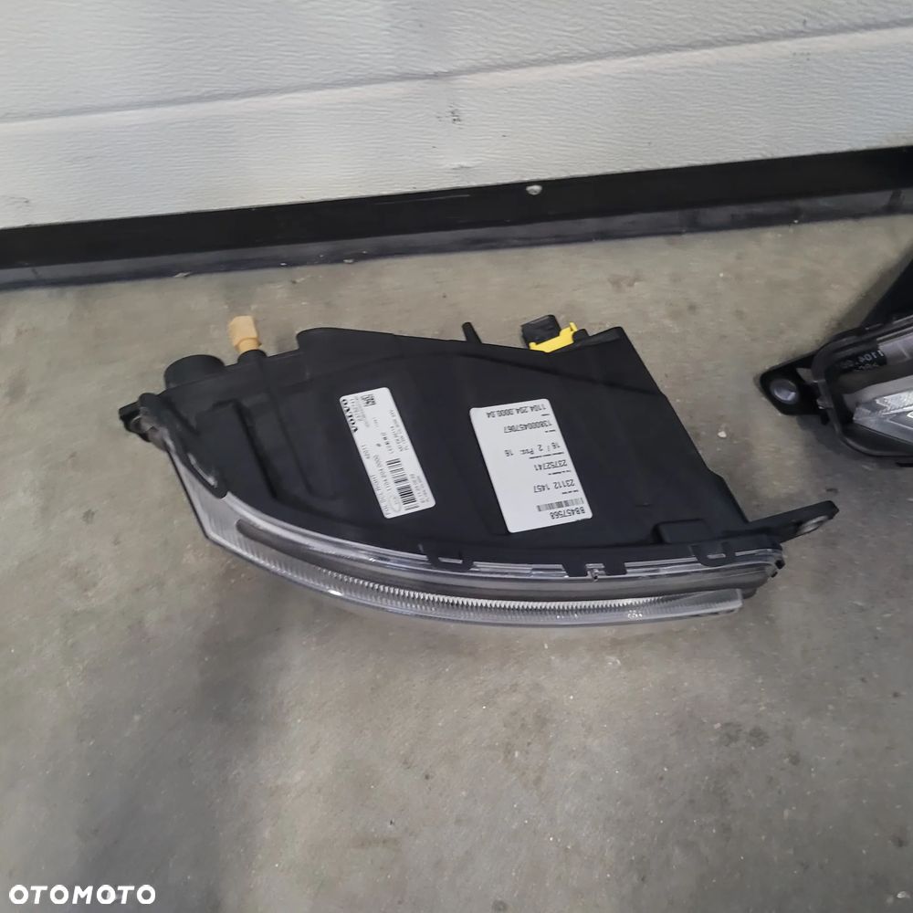 HALOGEN VOLVO FH4 FH5 ORYGINAŁ CHWALIM116 - 6
