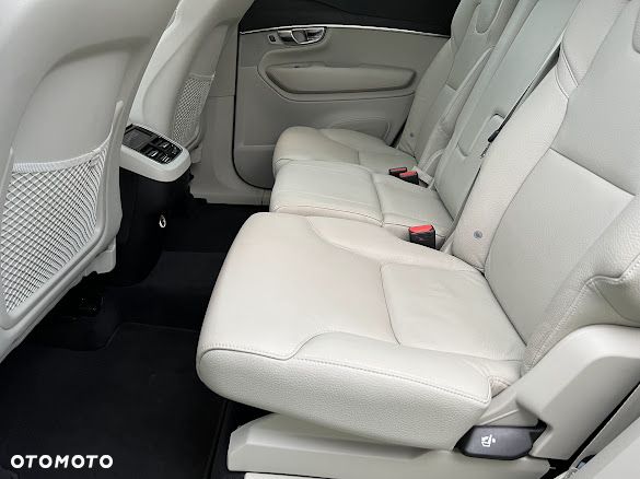 Volvo XC 90 T5 AWD Geartronic Momentum Pro - 17