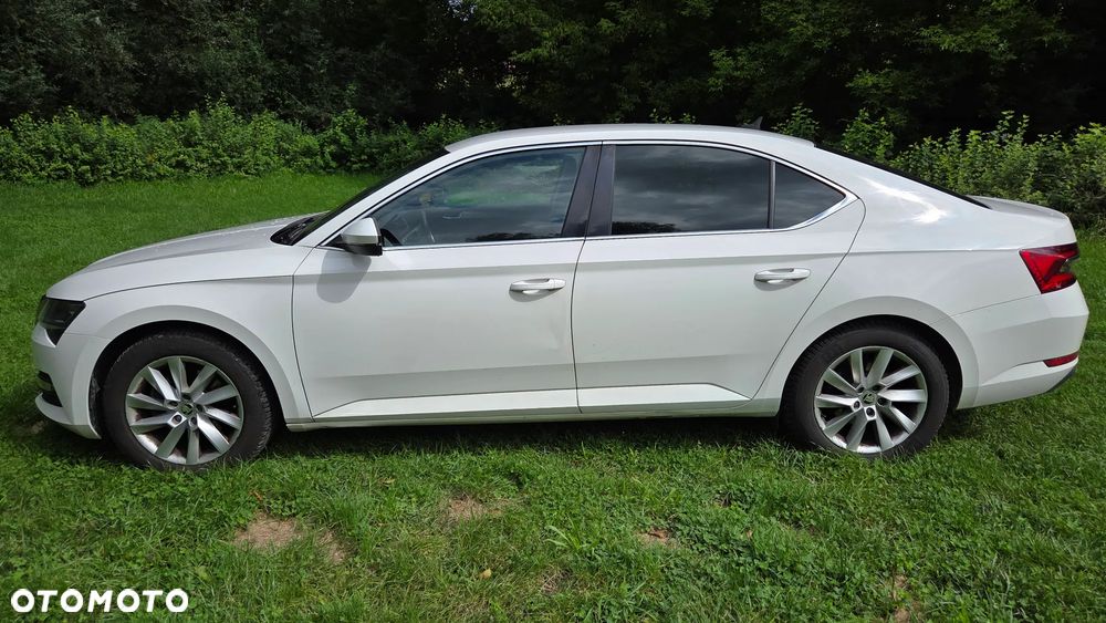 Skoda Superb 2.0 TDI Ambition DSG - 2
