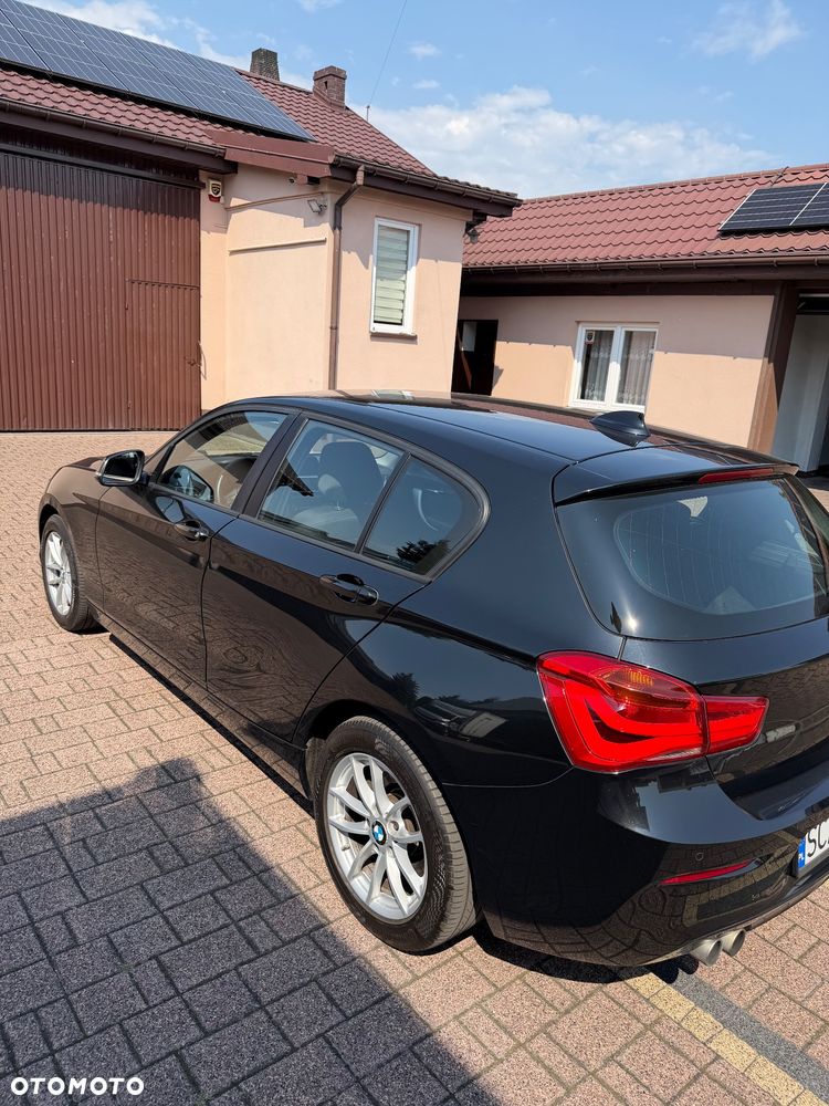 BMW Seria 1 120i - 8