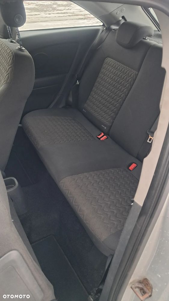 Opel Corsa 1.4 16V Enjoy - 8