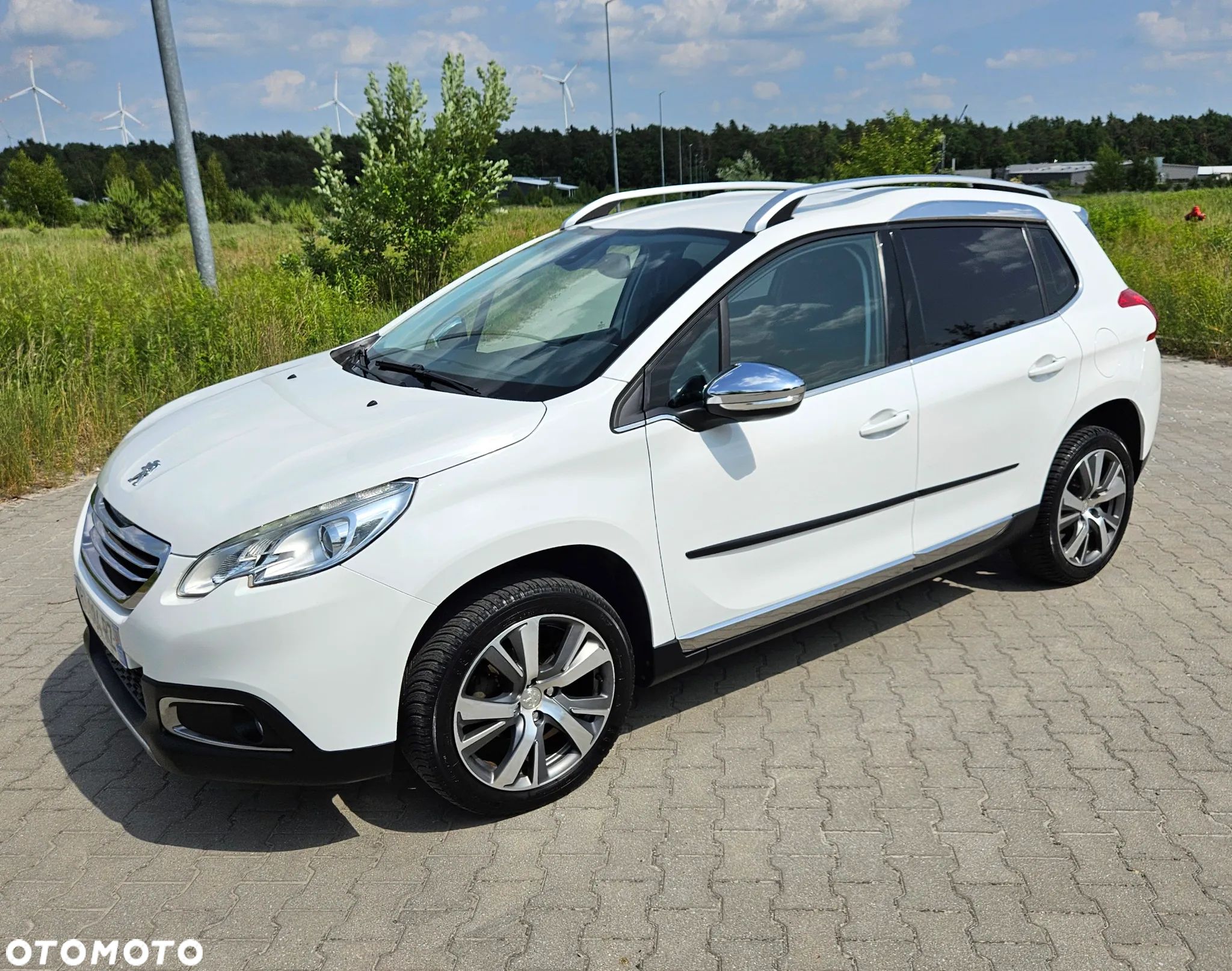 Peugeot 2008 1.6 e-HDi Allure S&S - 1
