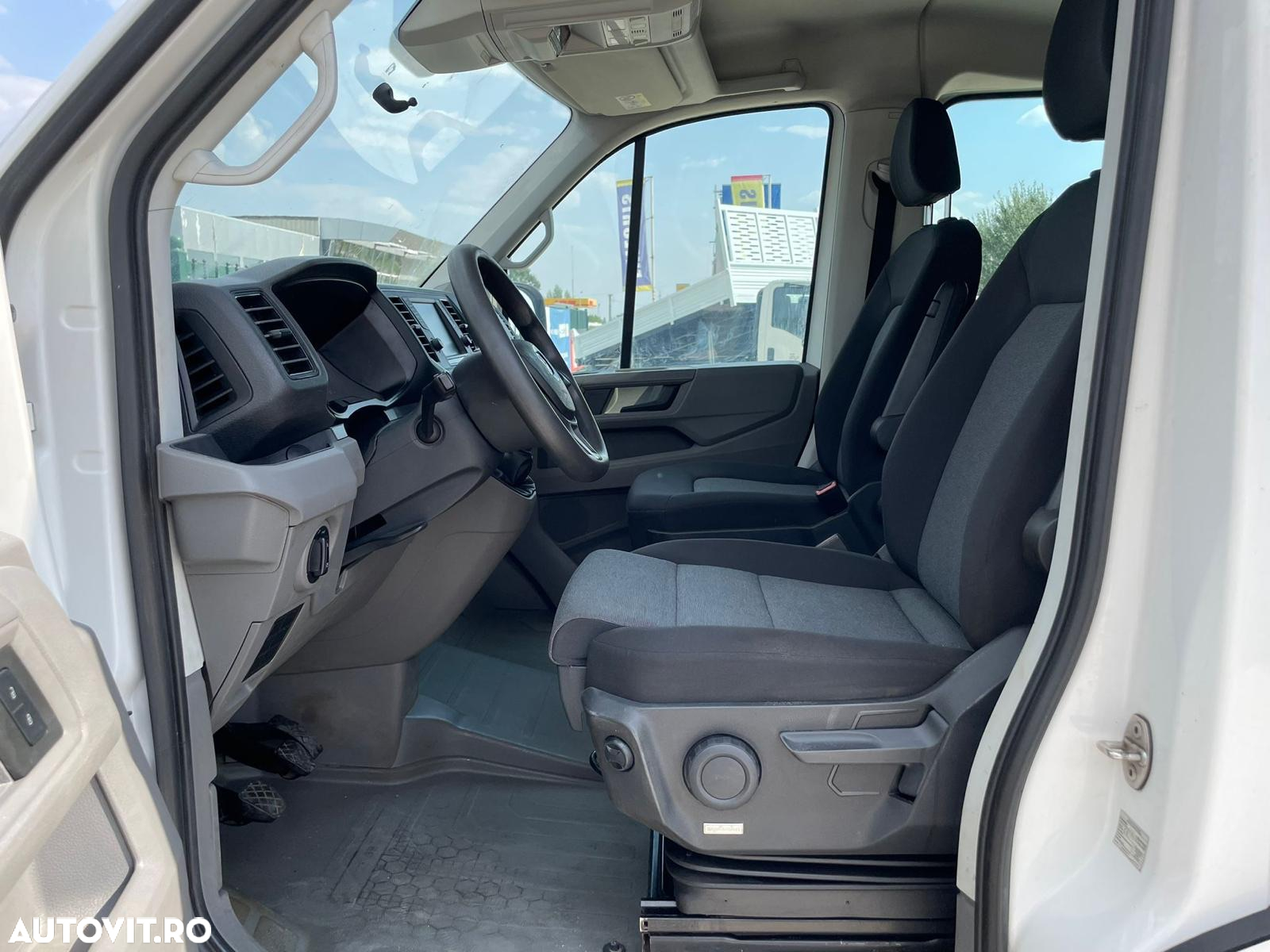 Volkswagen Crafter DOKA 6 LOCURI - 17