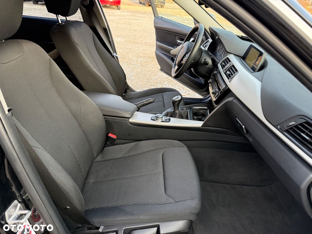 BMW Seria 3 316d EU6 - 17