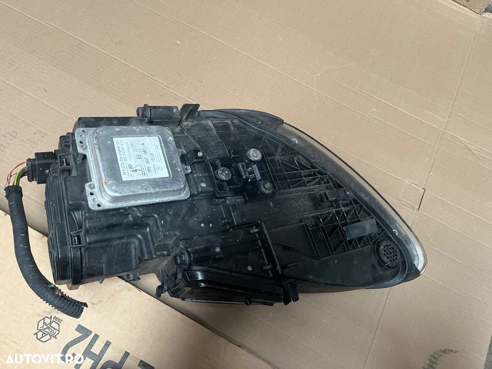 Far Bixenon dreapta Porsche cayenne 2013 - 4