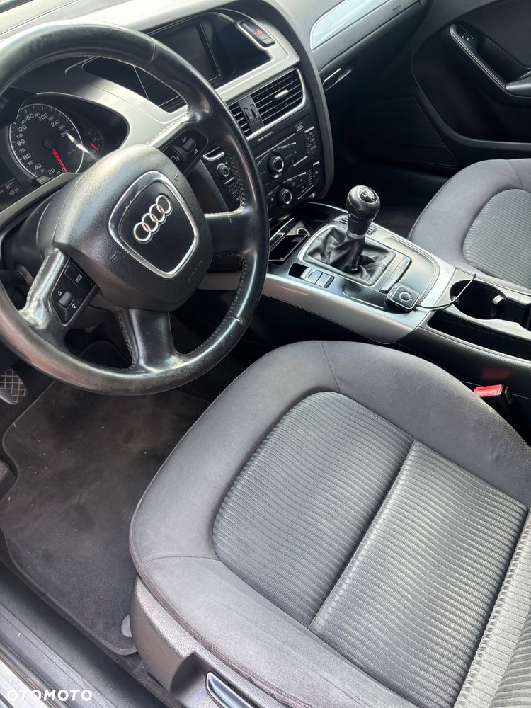 Audi A4 Avant 2.0 TDI DPF Ambiente - 7