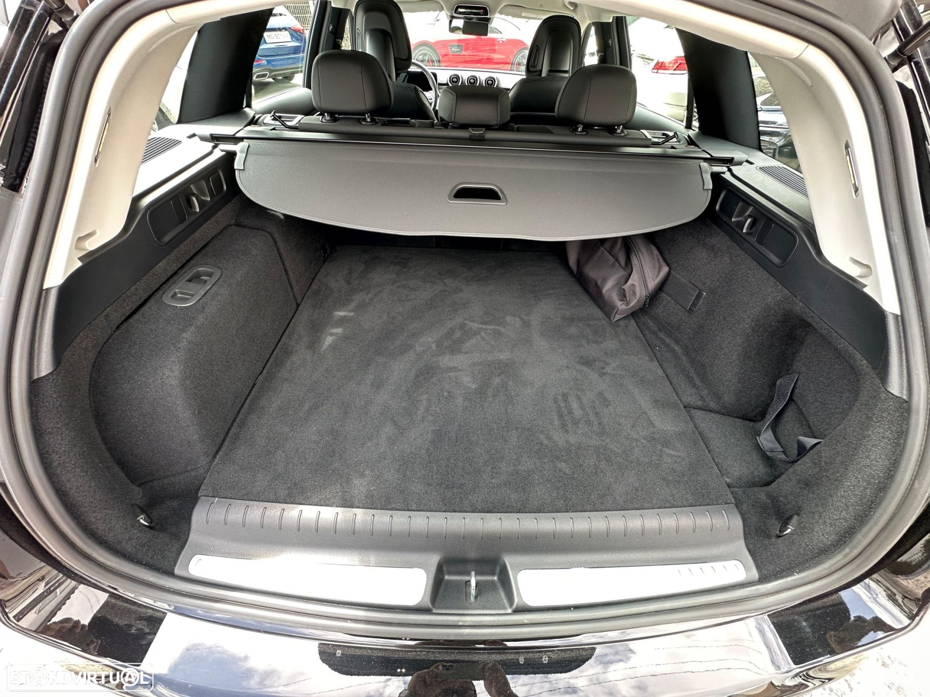Mercedes-Benz C 300 e Avantgarde - 8