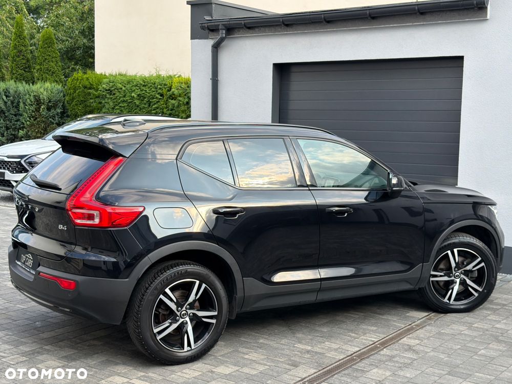 Volvo XC 40 B4 B Geartronic RDesign - 27