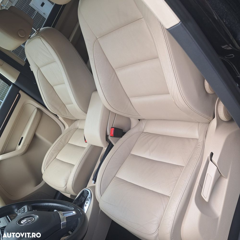 Volkswagen Touran - 4