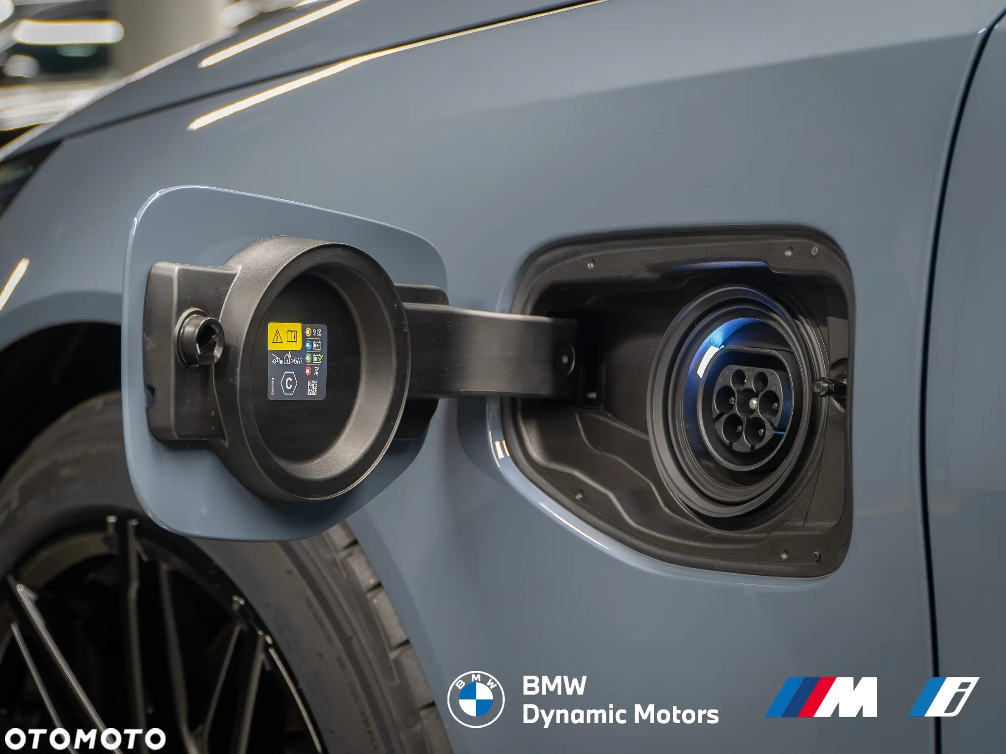 BMW M5 xDrive Touring - 13