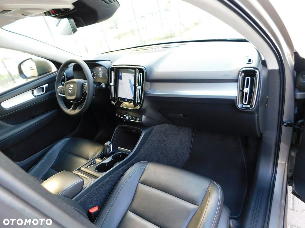 Volvo XC 40 D3 Momentum Pro - 8